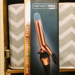 Infiniti pro curling iron by Conair
